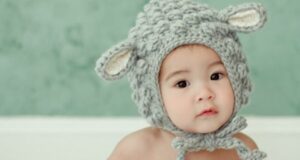 kak odevat rebenka vesnoj 039e2bc