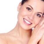 7 порад лікарів-косметологів, як захистити шкіру рук влітку
