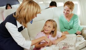 Полеты с детьми на самолете: проблема укачивания и заложенности ушей
