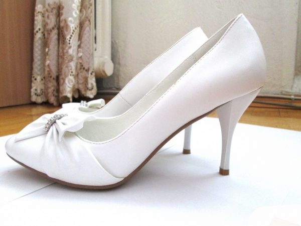Что не следует упускать из виду при выборе свадебной обуви?