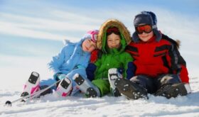 Правильная зимняя одежда для дошкольников: требования к комбинезону