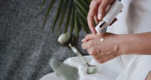 kosmetichka dlja barhatnogo sezona uvlazhnenie solncezashhita i eshhe raz uvlazhnenie 1af1c7a